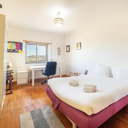 Guestready - A Vibrant Getaway Lägenhet